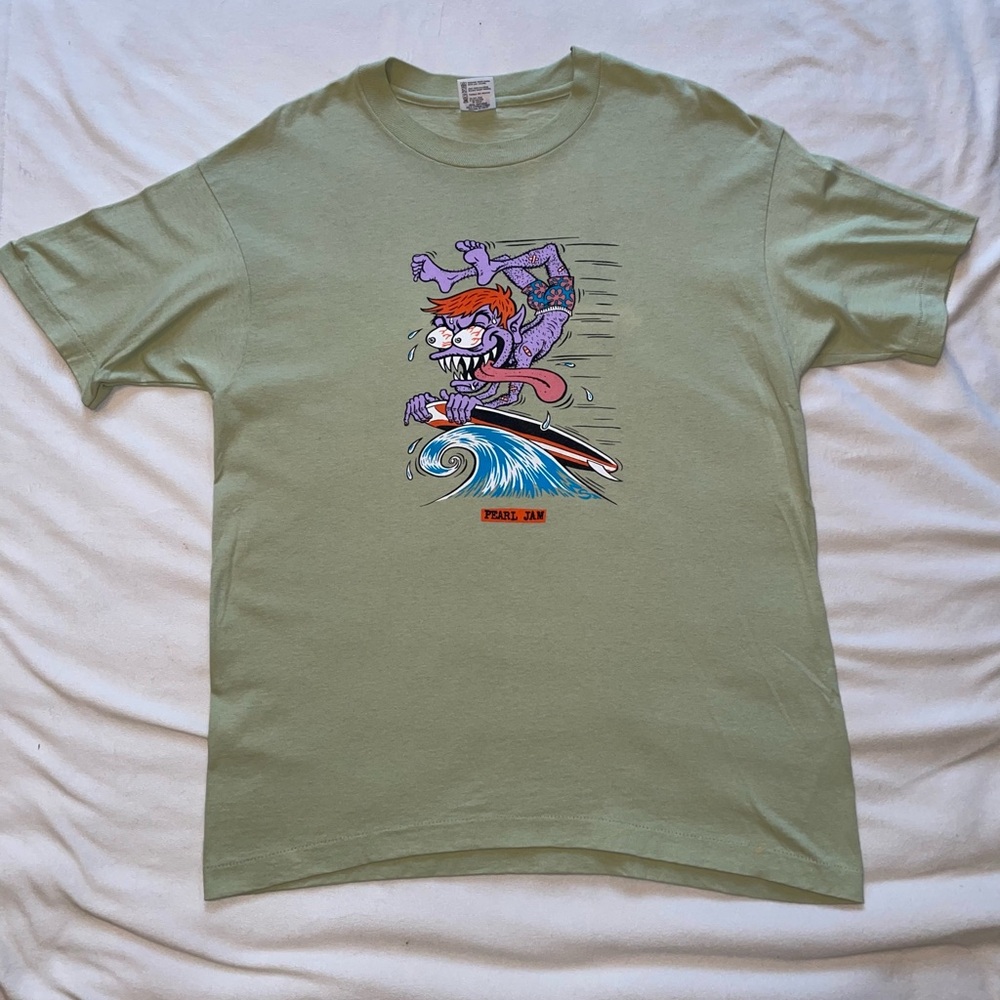 Pearl Green Graphic T-Shirt Vintage 90s Pearl Jam Out of Control Gremmie